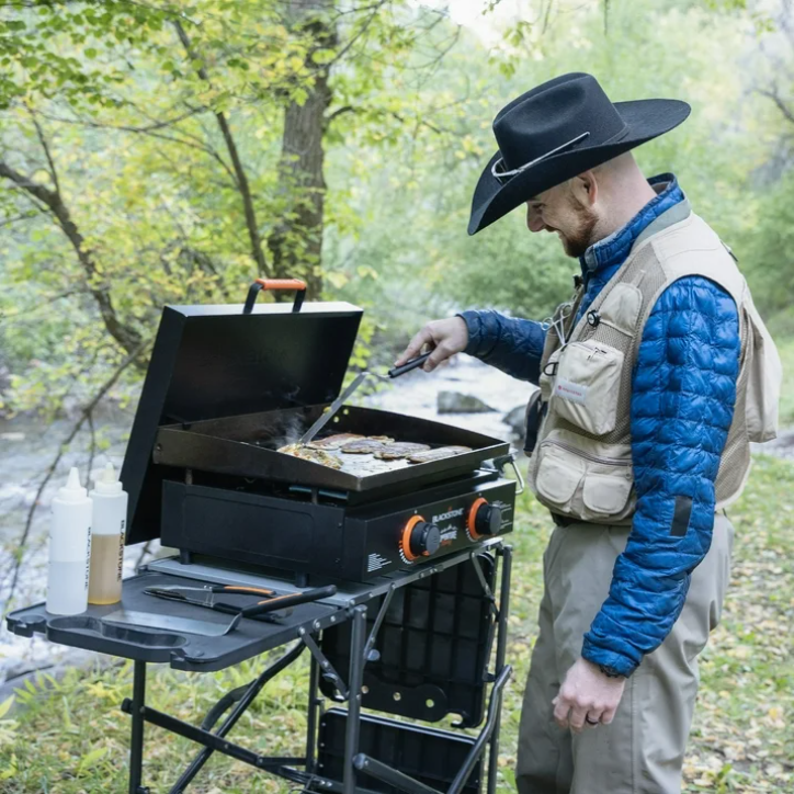 Blackstone Adventure Ready 22" Propane Griddle 2 Burner Flat Top Grill with Cover Outdoor Camping