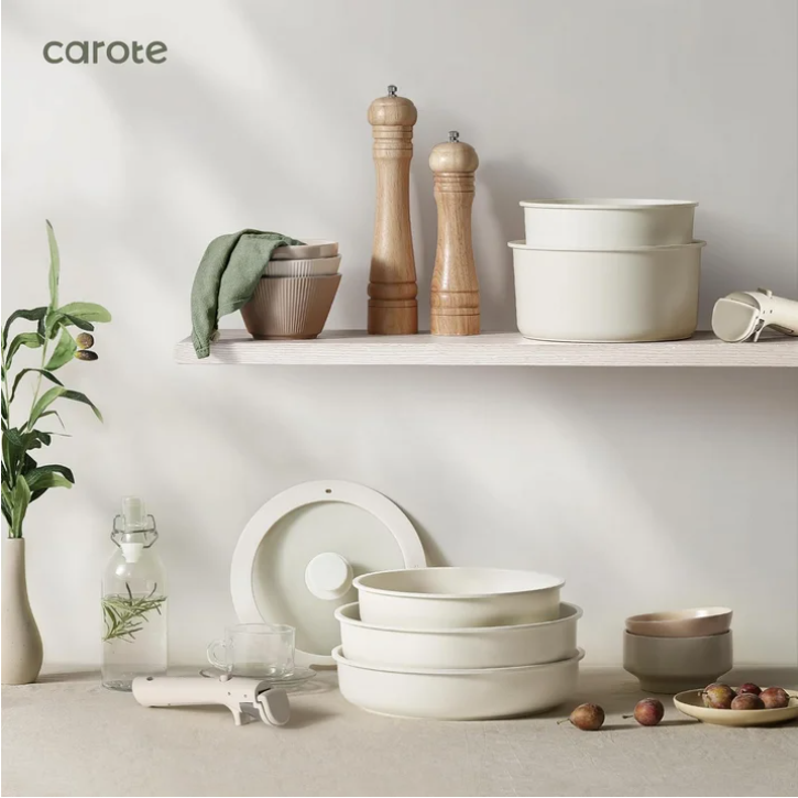 Carote 17 Piece Nonstick Cookware Set Removable Handle Induction Oven Safe Pots and Pans Set White